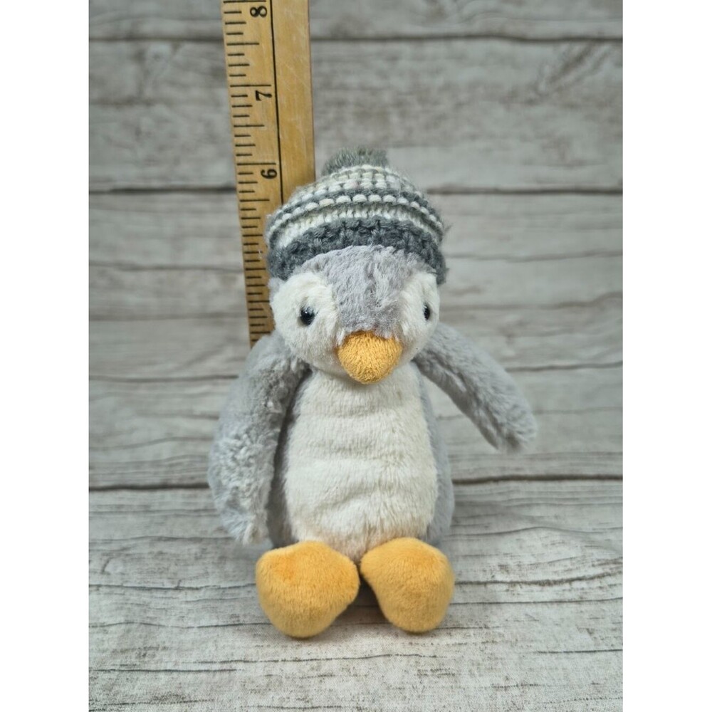 Jellycat Bashful Bobble Hat Penguin - Picture 3 of 6
